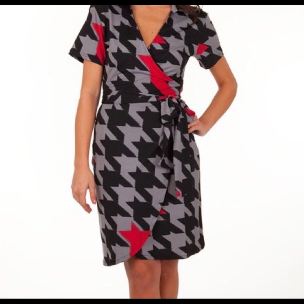 🌺 🚦3-$25🚦NWT Tracy Negoshian Dress Size Small